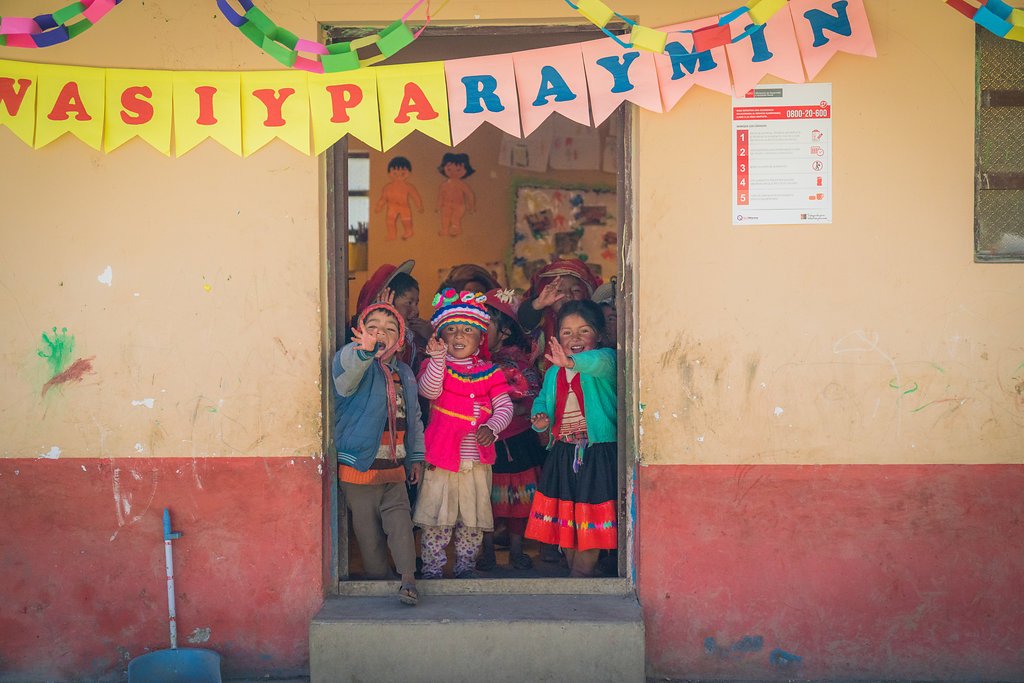 Willoc-Alto-Community-Killa-Expeditions-Nate-Luebbe-school-kids.4