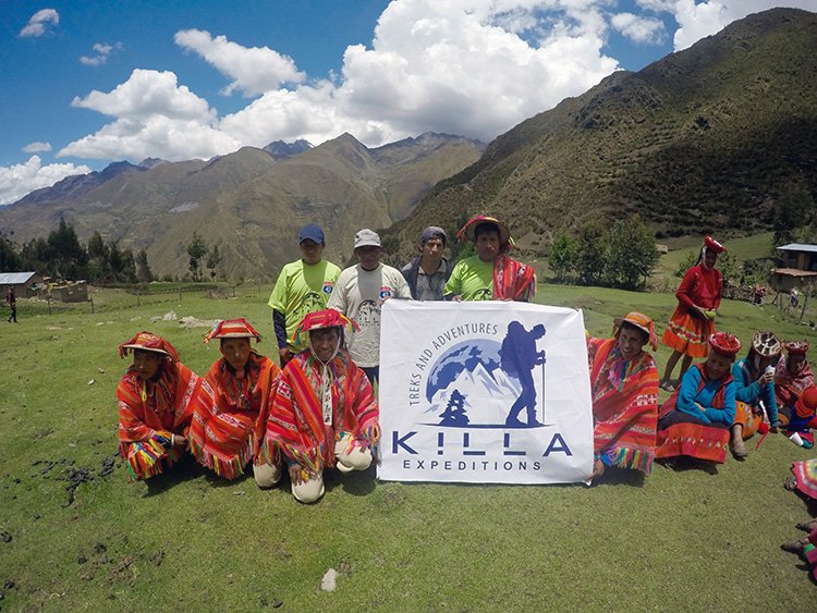 charity-event-willoc-locals-christmas-gifts-cusco-peru-killa-expeditions.jpg