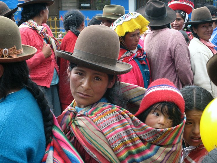 lares-community-charity-event-cusco-peru-killa-expeditions-3