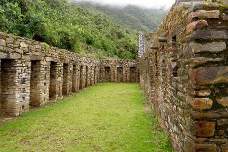 CHOQUEQUIRAO TREK + MACHU PICCHU PACKAGE 8 Days 7 Nights